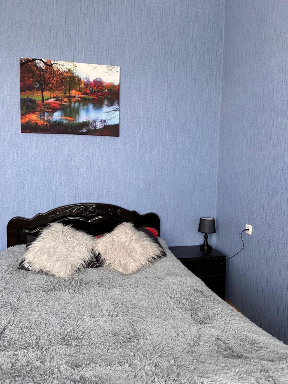 Latvji *